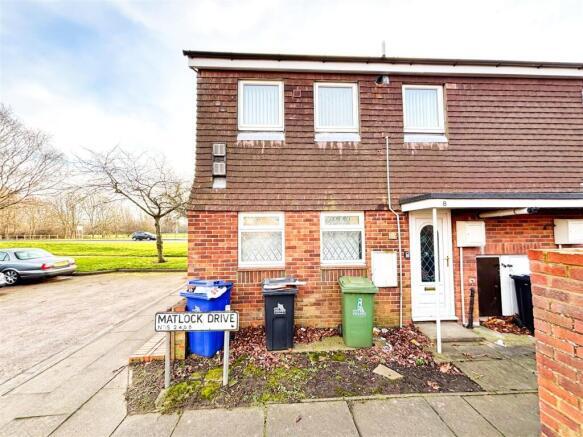 Main image of property: 8 Matlock Drive, Grimsby, Lincolnshire DN37 9LY