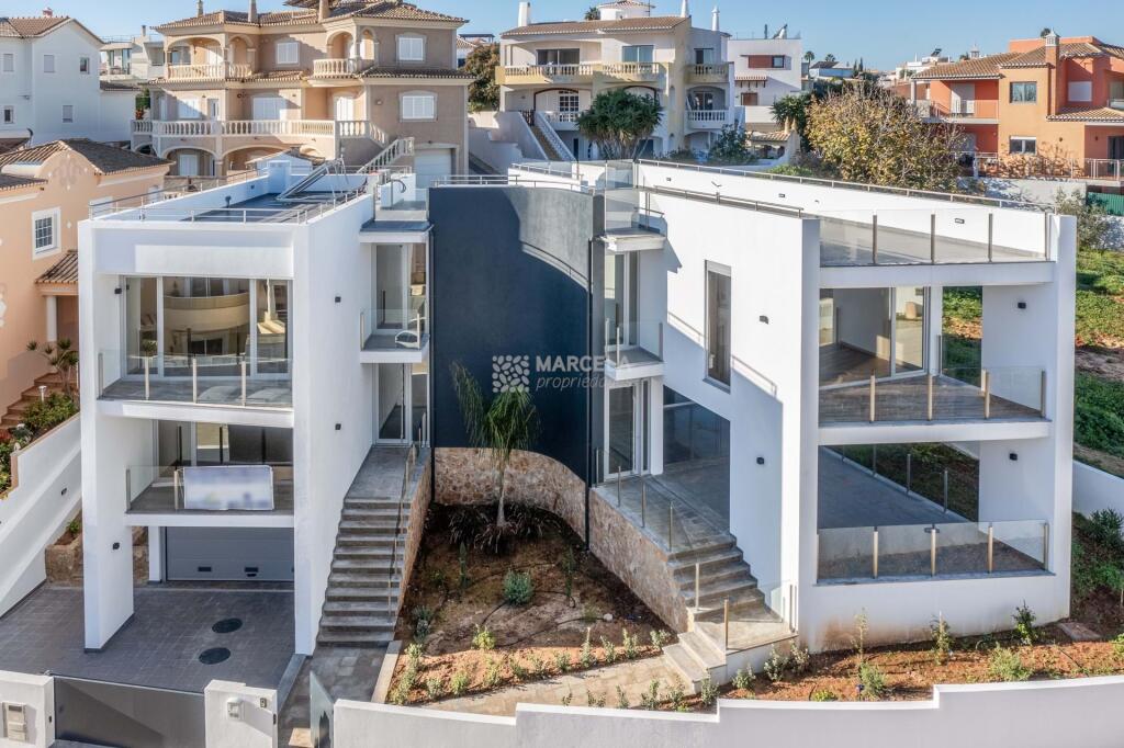 4 bed new development in Algarve, Lagos