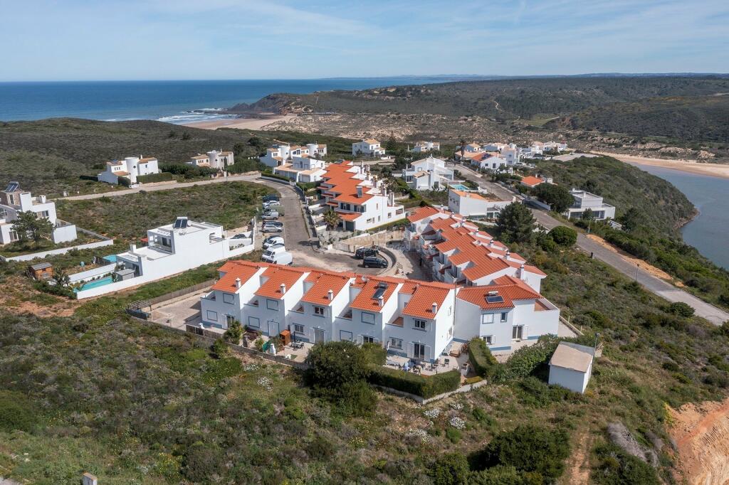 Town House for sale in Algarve, Aljezur