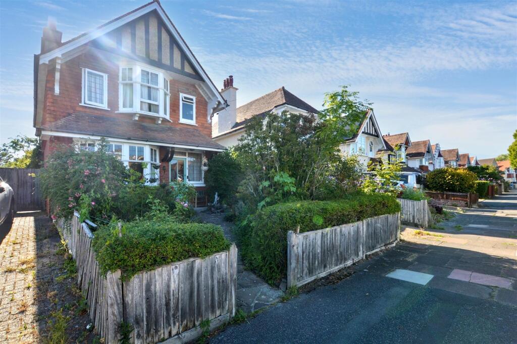 Main image of property: Glynde Avenue, Old Town, BN22