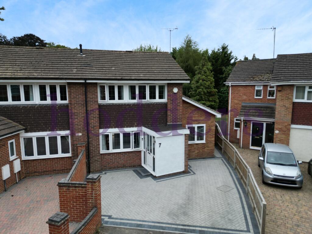Main image of property: Chertsey, Surrey, KT16