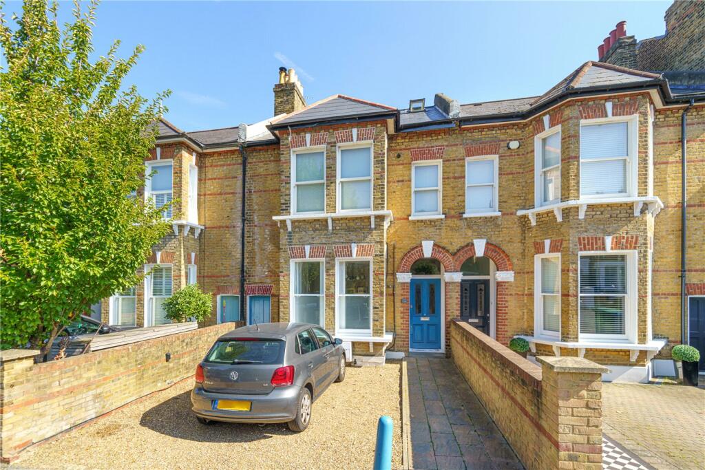 2 bedroom apartment for sale in Friern Road, East Dulwich, London, SE22