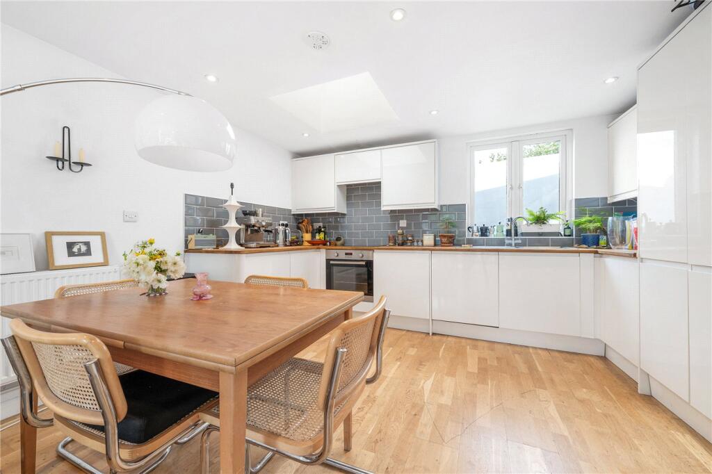 Main image of property: Bellenden Road, Peckham Rye, London, SE15