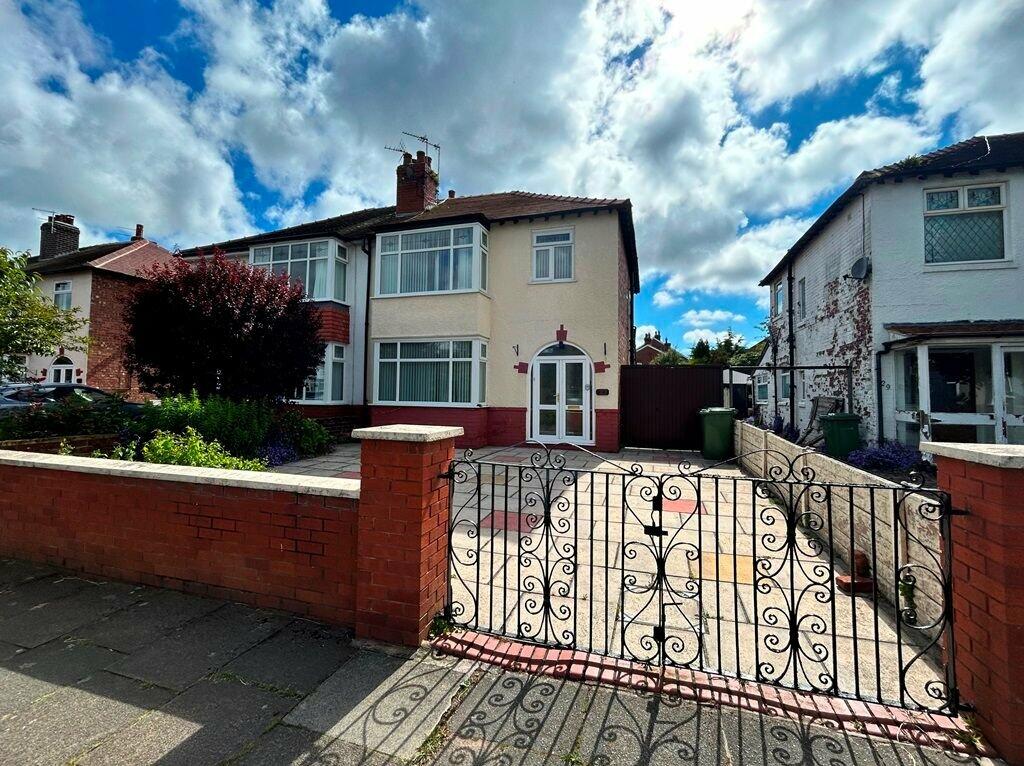 3 bedroom semidetached house for sale in Mallee Crescent, Churchtown