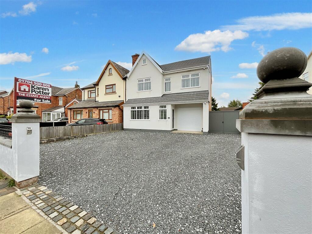 4 bedroom semidetached house for sale in Sunny Road, Churchtown