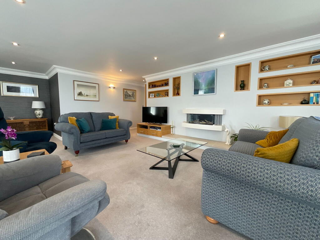 Main image of property: Marine Gate Mansions, Promenade, Southport