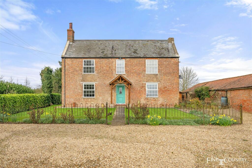 3 bedroom detached house for sale in Sutton St. Edmund, PE12