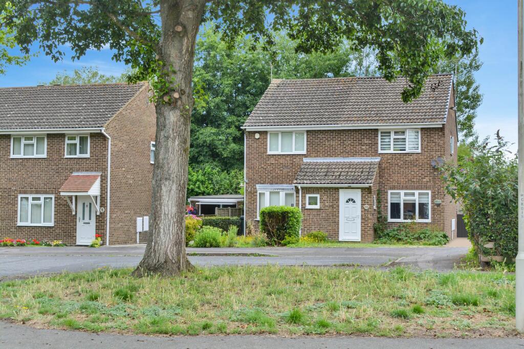 2 bedroom semidetached house for sale in Highfield Road, Willesborough, TN24
