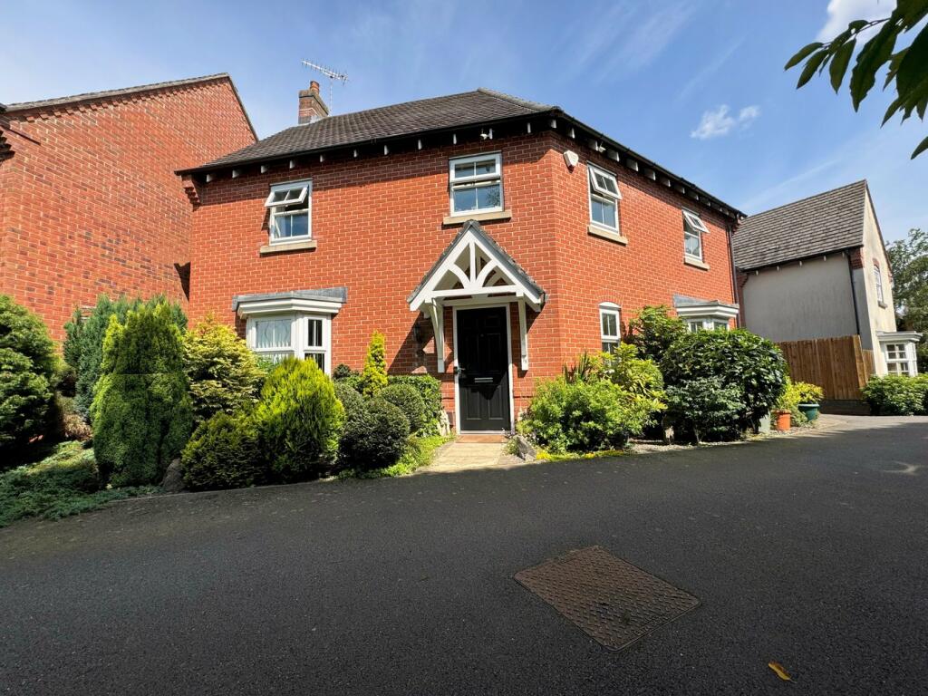 4 bedroom detached house for sale in Anglia Drive, Church Gresley