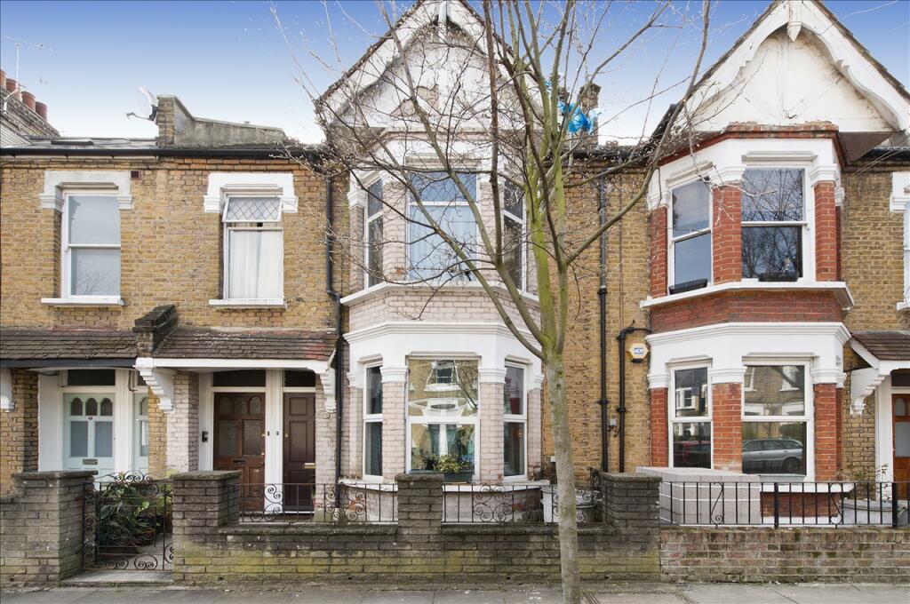 1 bedroom flat for sale in Eynham Road, Shepherd's Bush W12