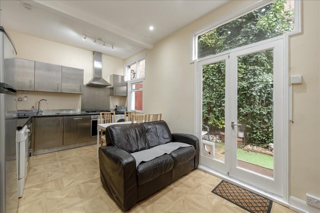 Main image of property: Lanark Mansions, Shepherd's Bush W12