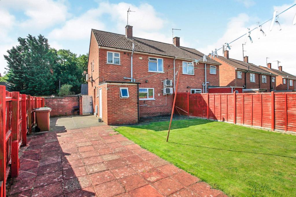 3 bedroom semidetached house for sale in Paston Ridings, Paston