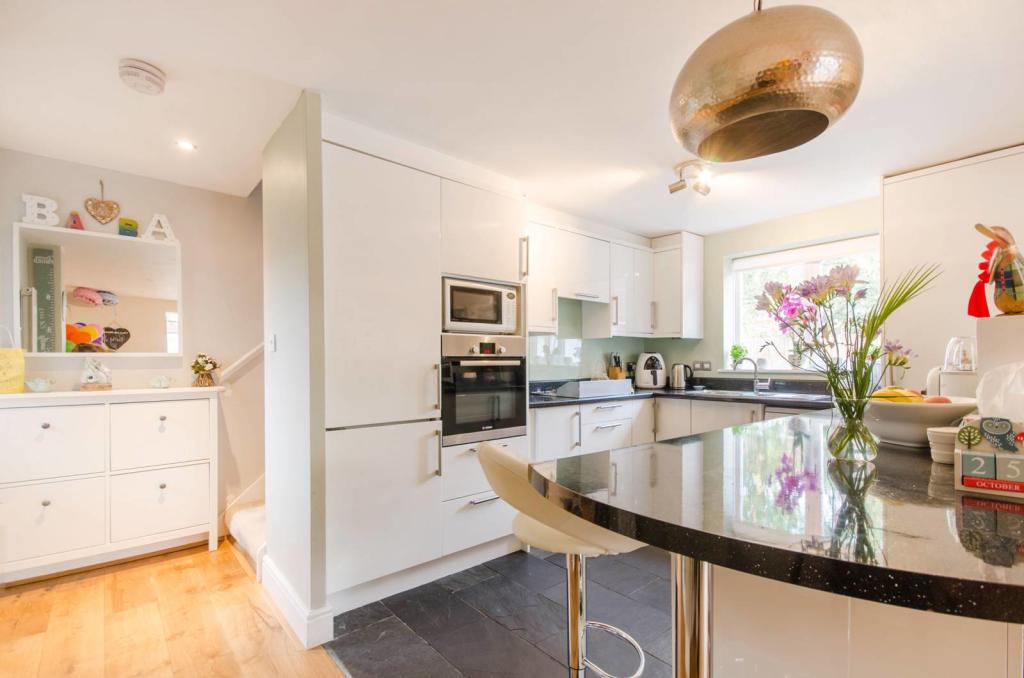 3 bedroom house for sale in Telegraph Place, Canary Wharf, London, E14