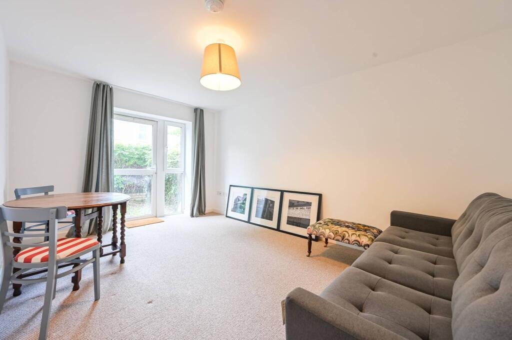 Main image of property: Westferry Road, Isle Of Dogs, London, E14