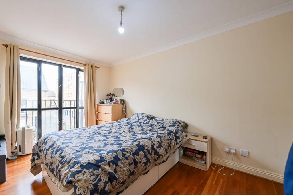 Main image of property: Brunel House, Canary Wharf, London, E14