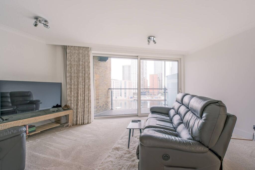 Main image of property: Boardwalk Place, Canary Wharf, London, E14