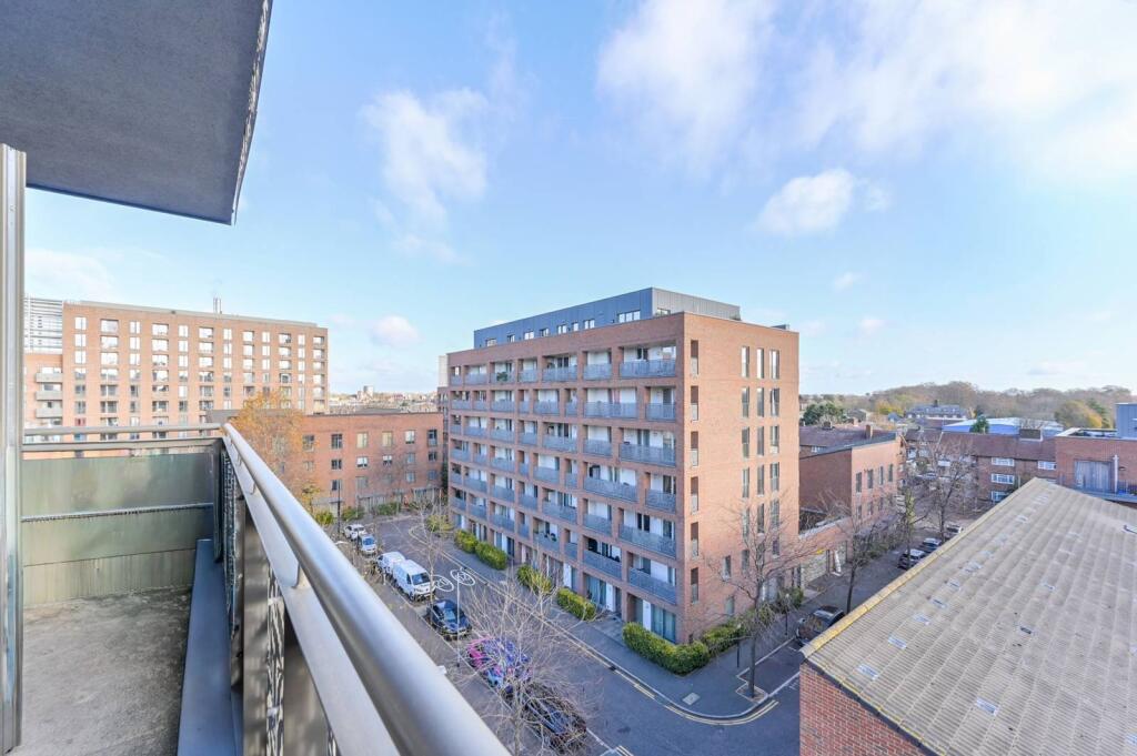 Main image of property: Maddison BUilding, E16, Canning Town, London, E16