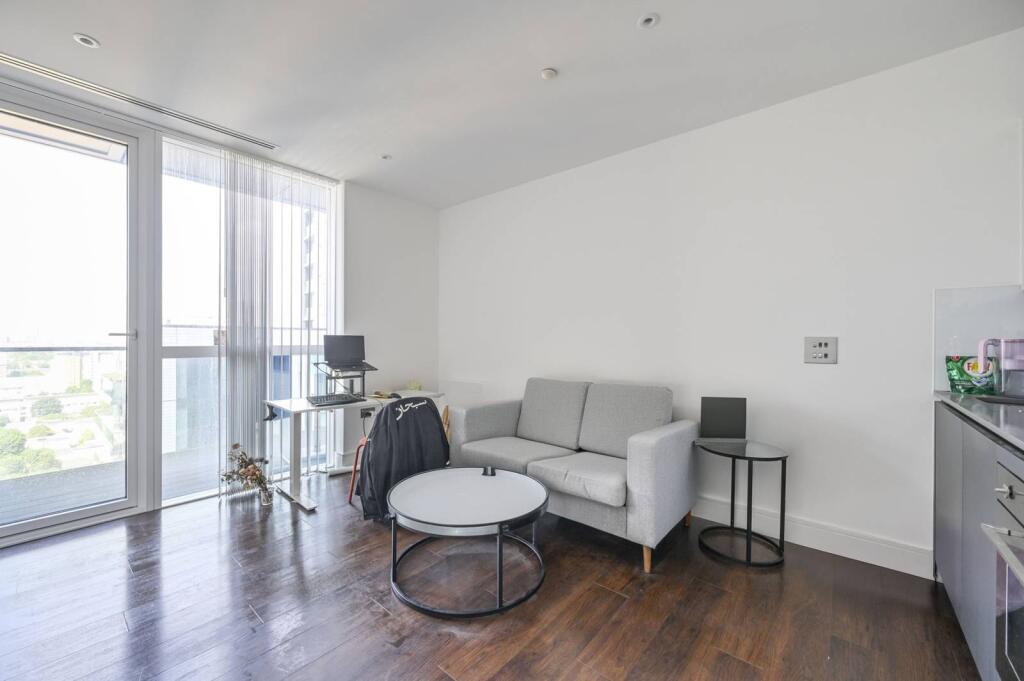 Main image of property: Maine Tower, E14, Canary Wharf, London, E14