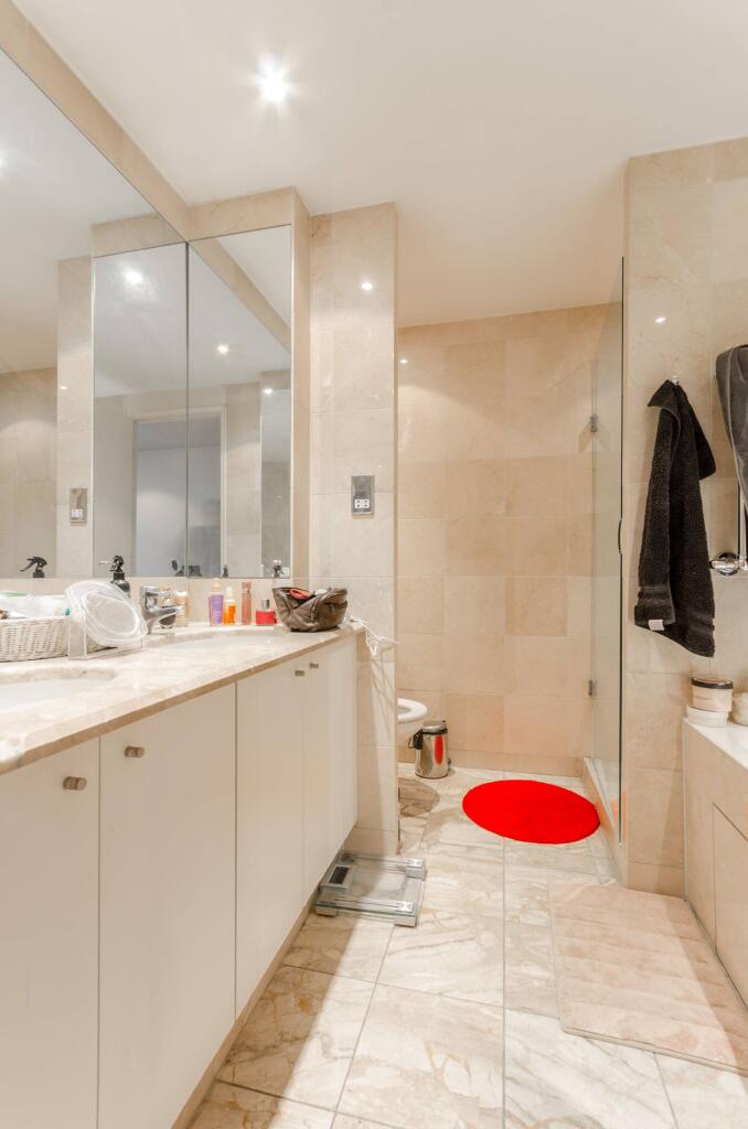 Main image of property: Eaton House, Westferry Circus, Canary Wharf, London, E14