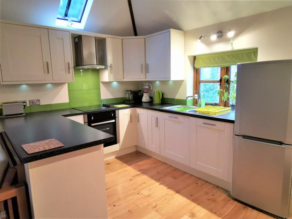 2 bedroom coach house for rent in Rose Bank, London Road, Worcester, WR5