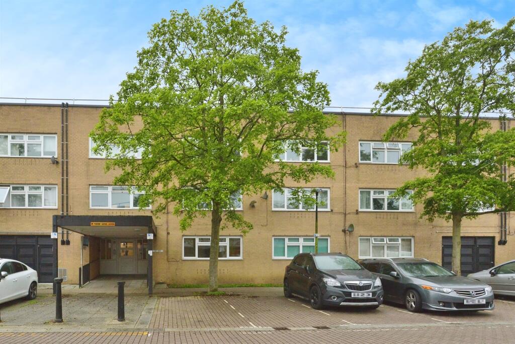 Main image of property: 60 North Tenth Street, MILTON KEYNES