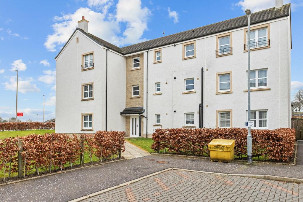 2 bedroom apartment for sale in Redwood Drive, Stoneywood, Denny, FK6