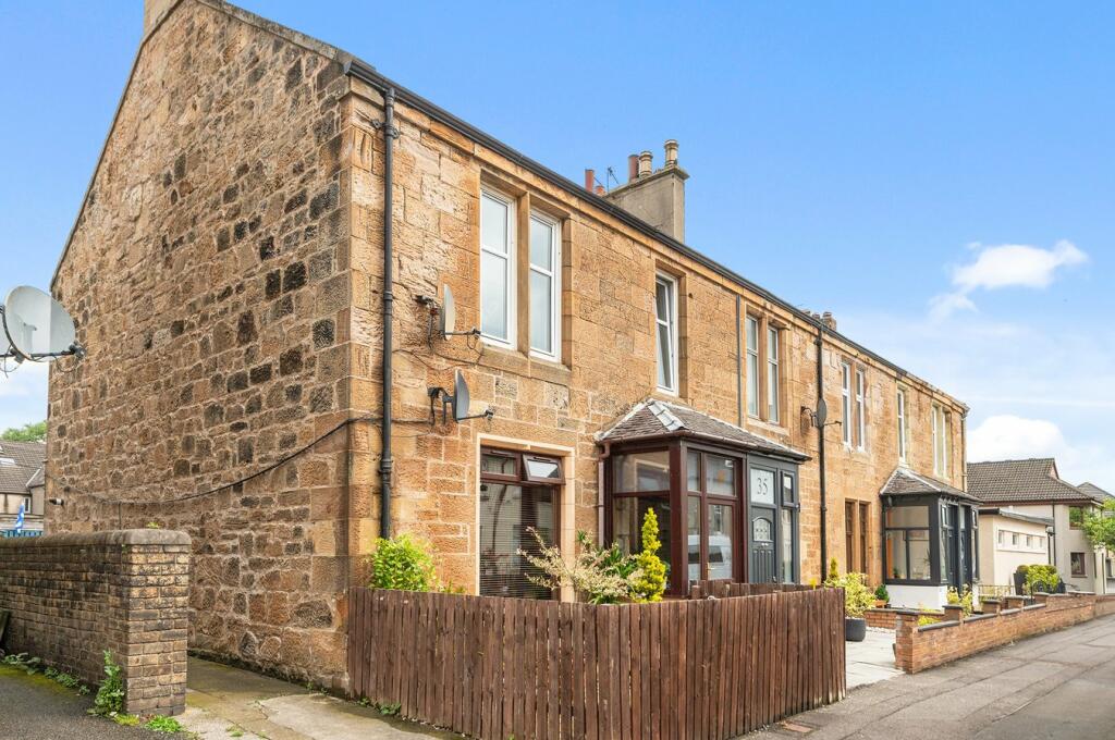 2 bedroom apartment for sale in Roxburgh Street, Grangemouth, Falkirk, FK3