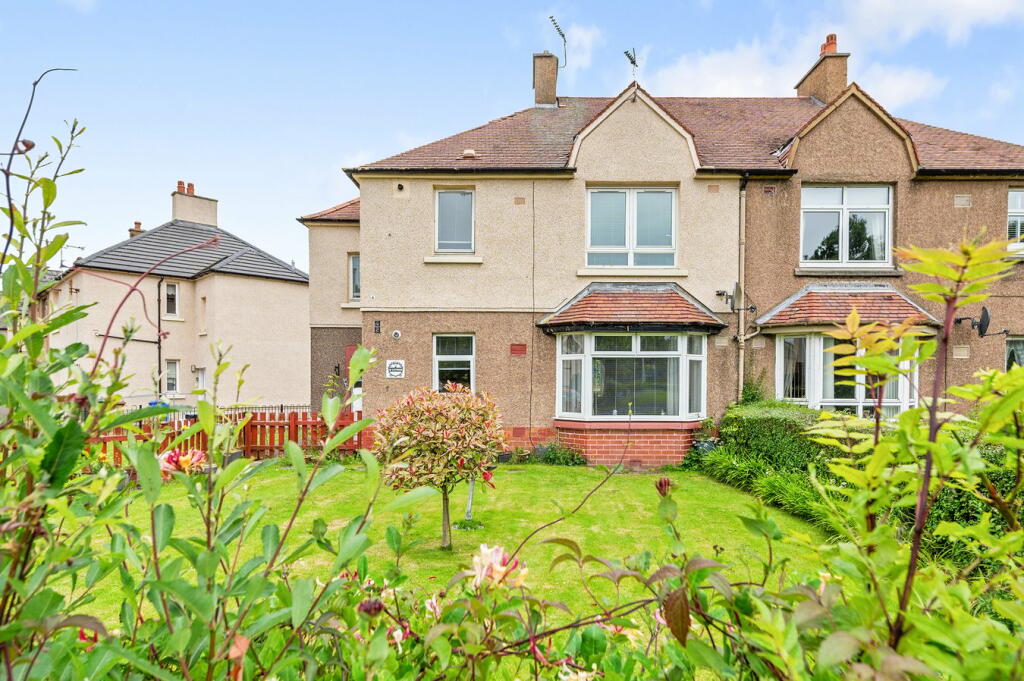 2 bedroom ground floor flat for sale in Tweed Street, Grangemouth, FK3