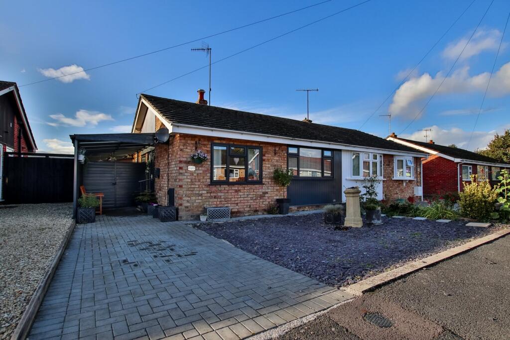 2 bedroom semidetached bungalow for sale in Marion Close, Northwick