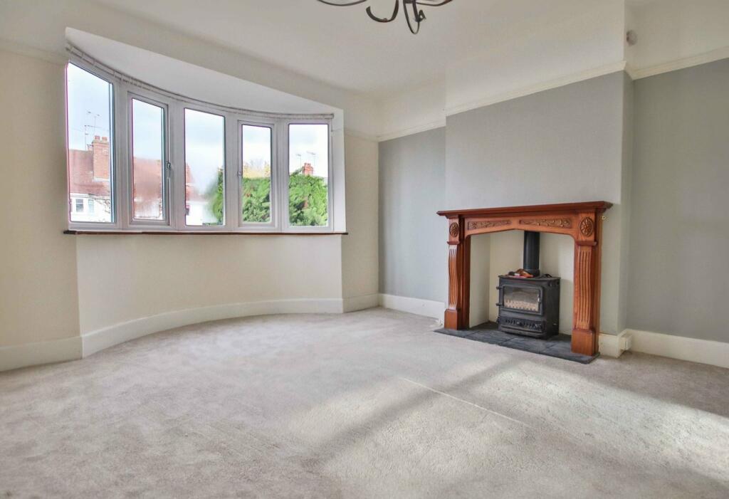 3 bedroom detached house for rent in Colin Road, Claines, Worcester, WR3