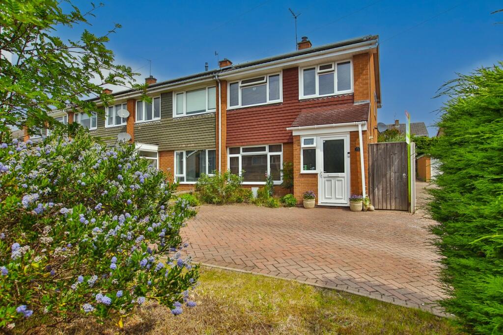 Main image of property: Courtland Close, Claines, Worcester, WR3