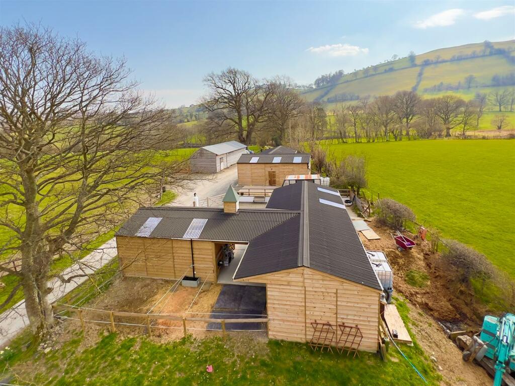 6 bedroom country house for sale in Pedairffordd, Nr Llanrhaeadr, SY10