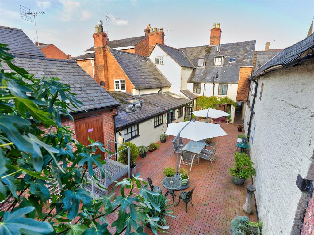 12 bedroom house for sale in Willow Street, Oswestry, SY11 1AQ, SY11