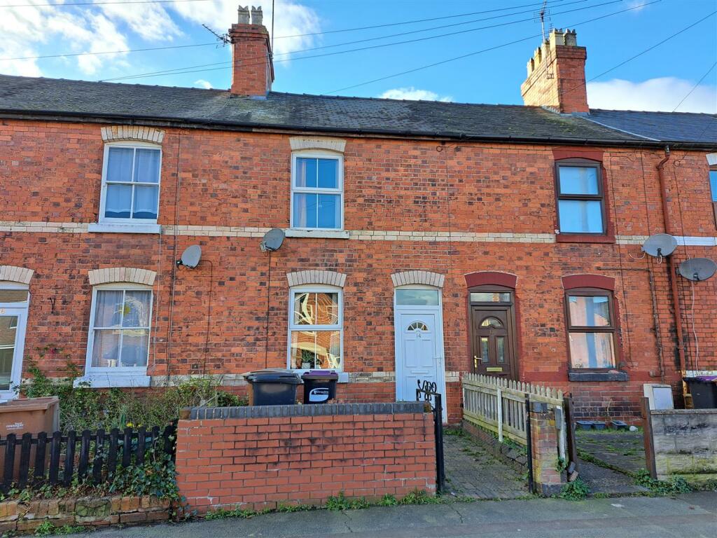 2 bedroom terraced house for sale in Park Avenue, Oswestry, SY11 1BA, SY11