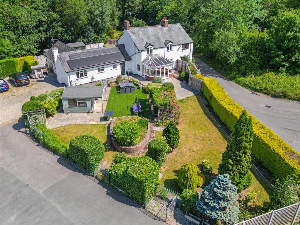 Main image of property: Pentre, St Martins, SY11 3EA.