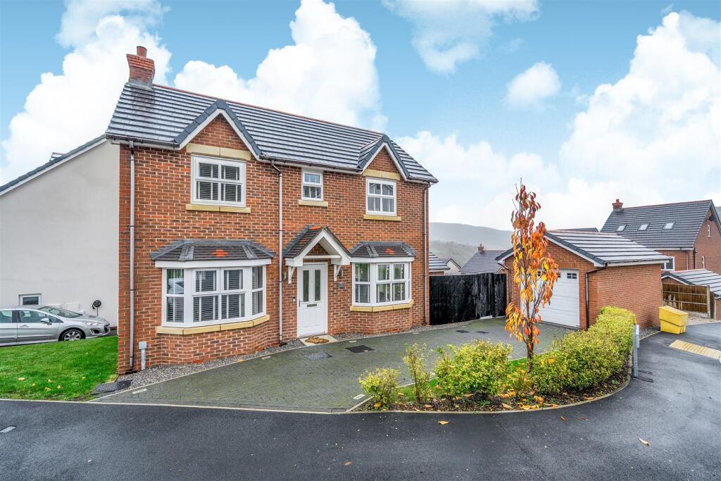 Main image of property: Bryn Hyfryd, Llangollen