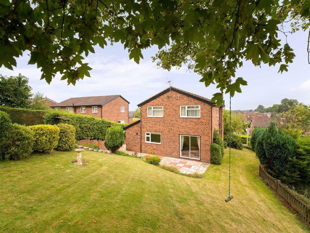 4 bedroom detached house for sale in Ardmillan Court, Oswestry, SY11 , SY11