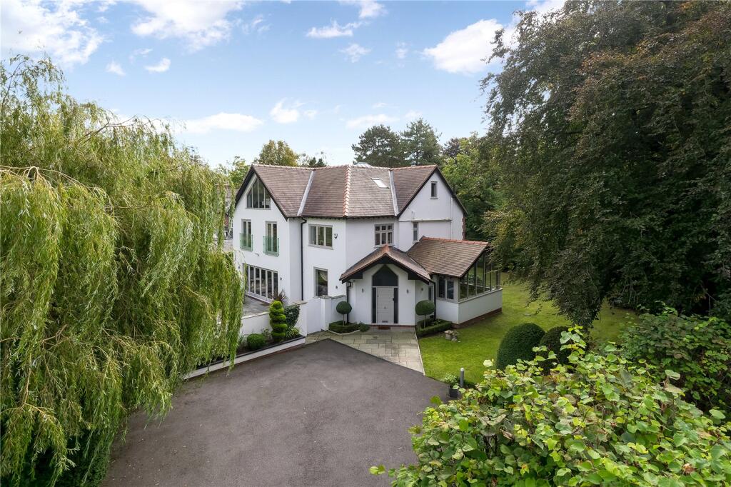 Main image of property: Broad Lane, Hale, WA15