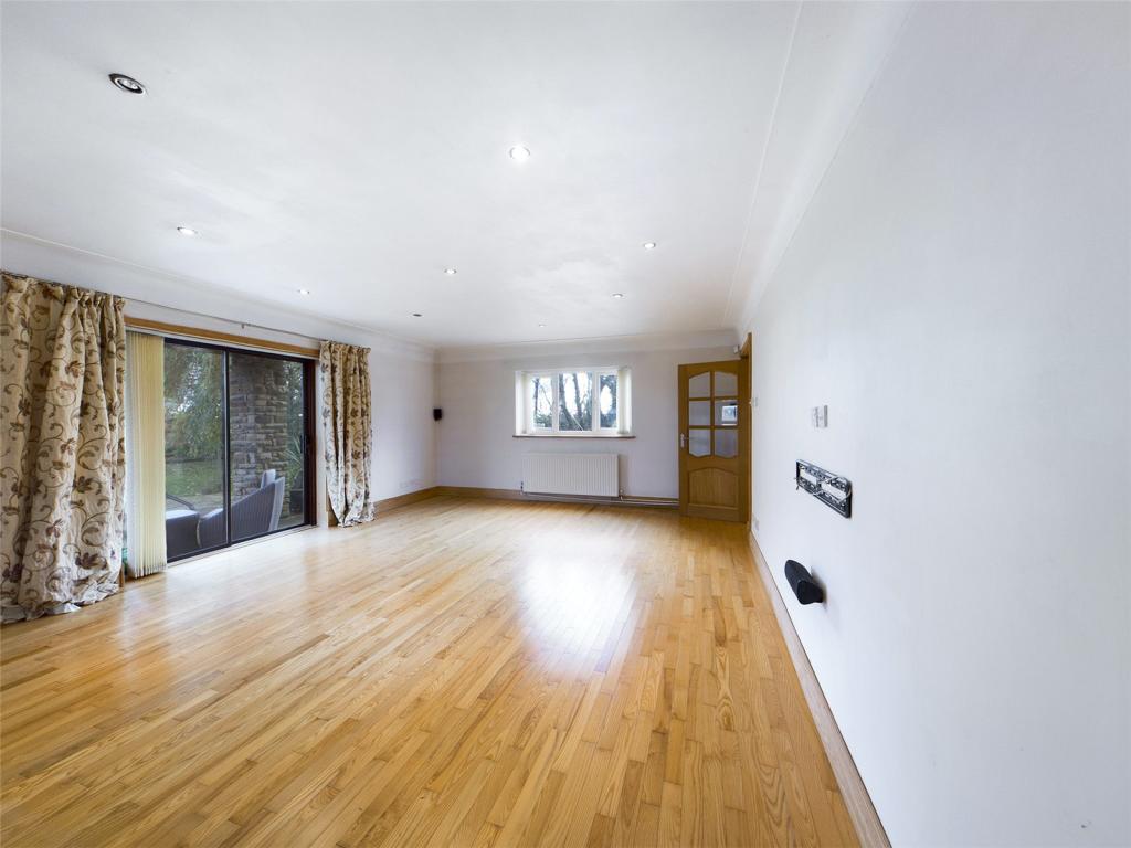 4 bedroom detached house for sale in Fir Tree Lane, Aughton, Ormskirk