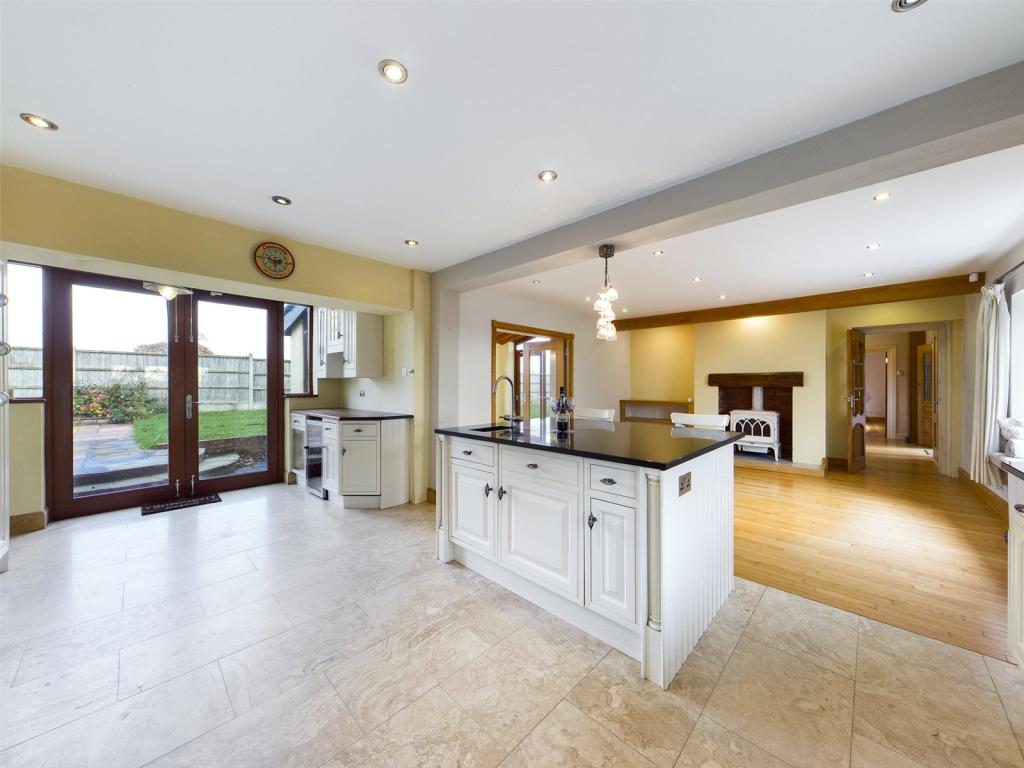 4 bedroom detached house for sale in Fir Tree Lane, Aughton, Ormskirk