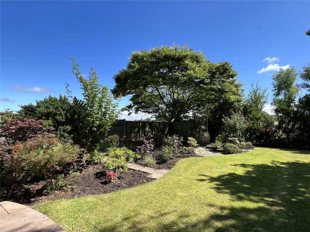 4 bedroom detached house for sale in Fir Tree Lane, Aughton, Ormskirk