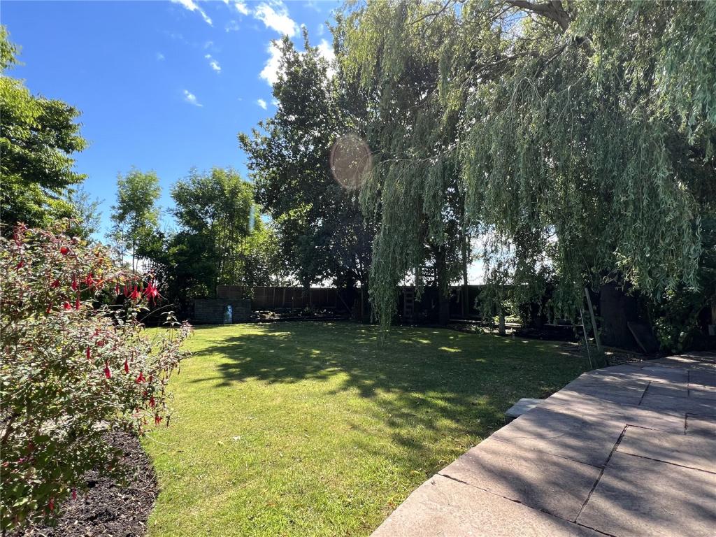 4 bedroom detached house for sale in Fir Tree Lane, Aughton, Ormskirk