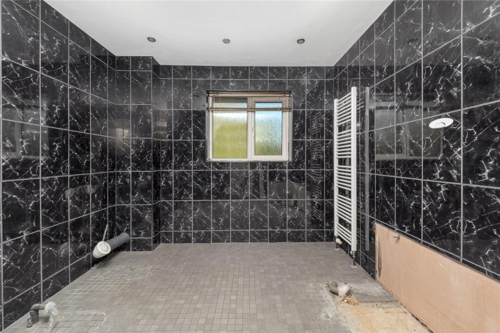 5 bedroom detached house for sale in Summerhill Road, Prestbury, Macclesfield, Cheshire, SK10