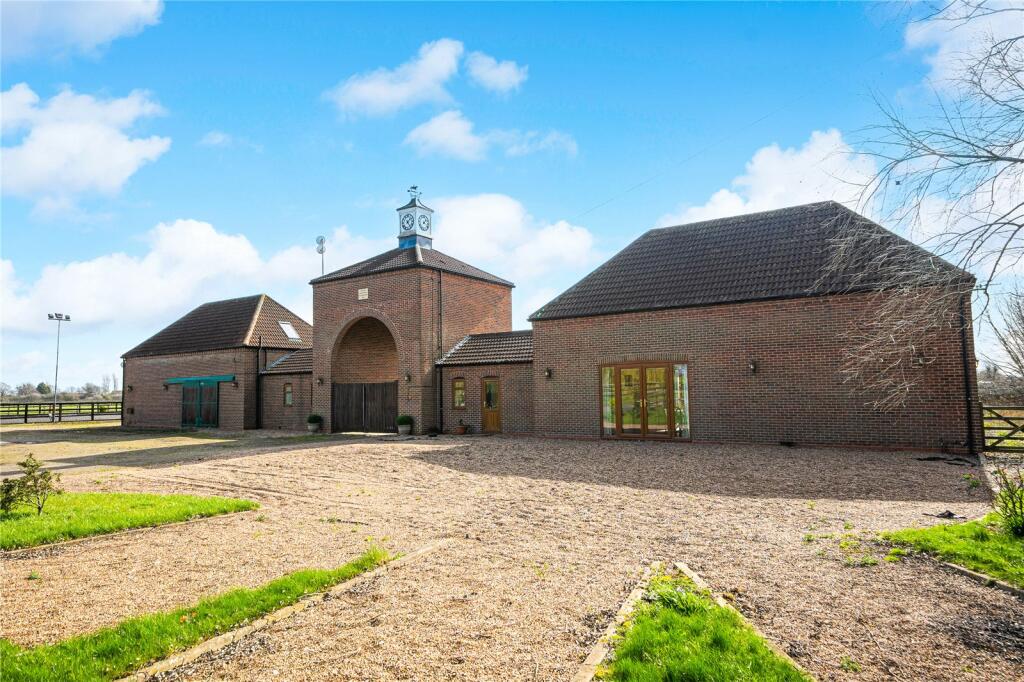 Equestrian facility for sale in Stone Lodge Equestrian Centre, Jaques ...