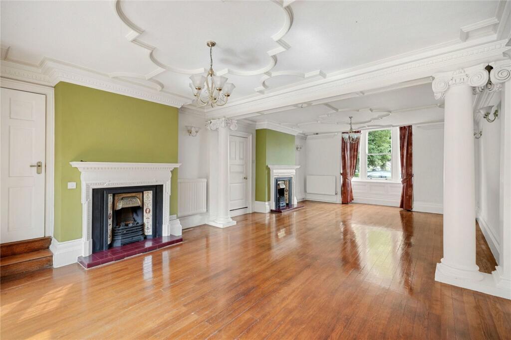 6 bedroom house for sale in The Green, Brompton, Northallerton, North