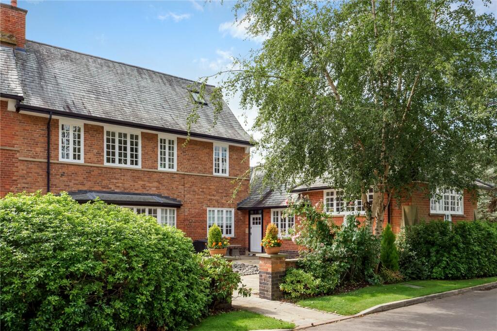 3 bedroom apartment for sale in Highgrove, Ancoats Lane, Alderley Edge