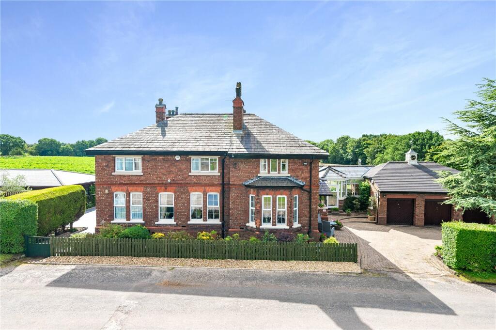 4 Bedroom Detached House For Sale In Coal Pit Lane, Bickerstaffe, West 