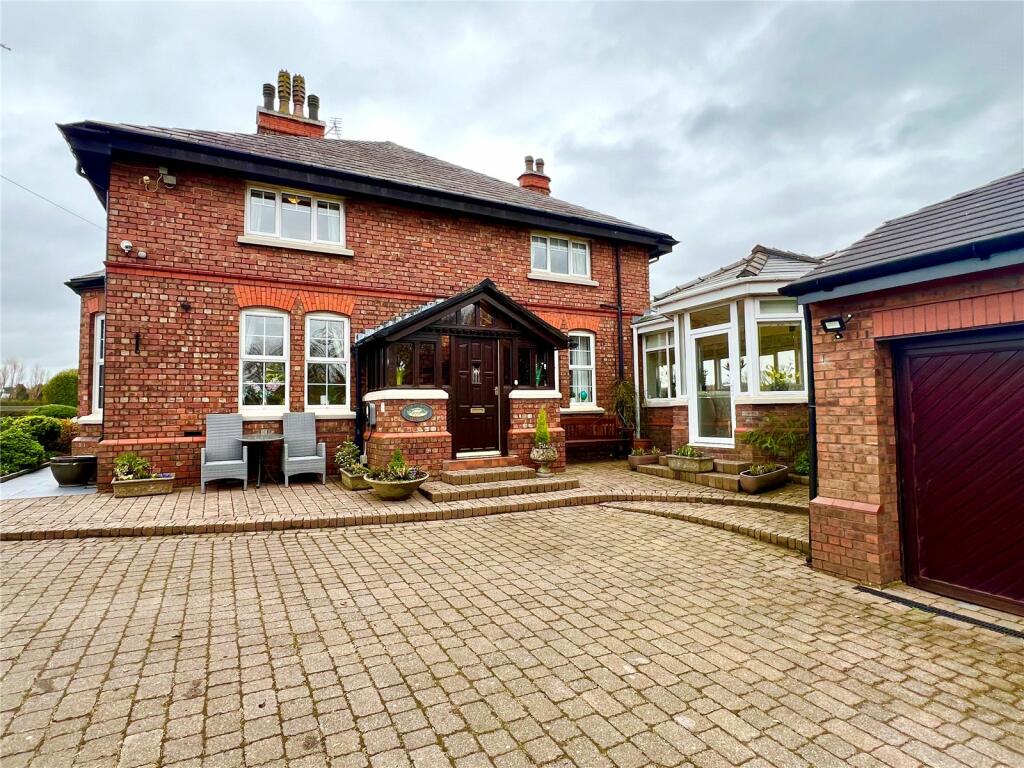 4 bedroom detached house for sale in Coal Pit Lane, Bickerstaffe, West