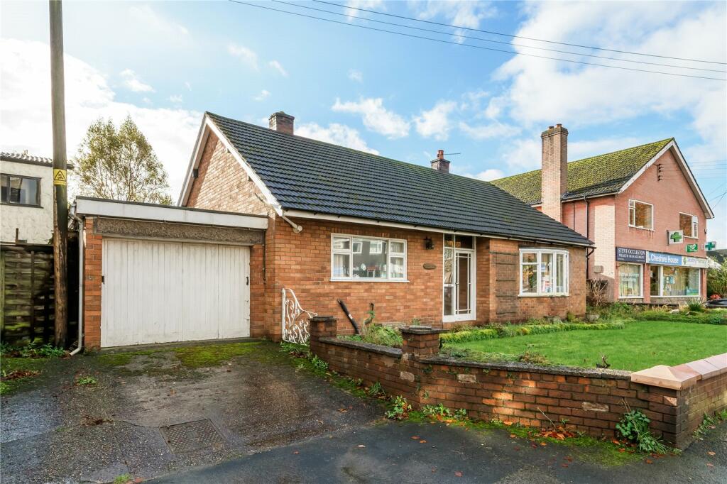 2 bedroom bungalow for sale in Main Road, Goostrey, Crewe, Cheshire, CW4