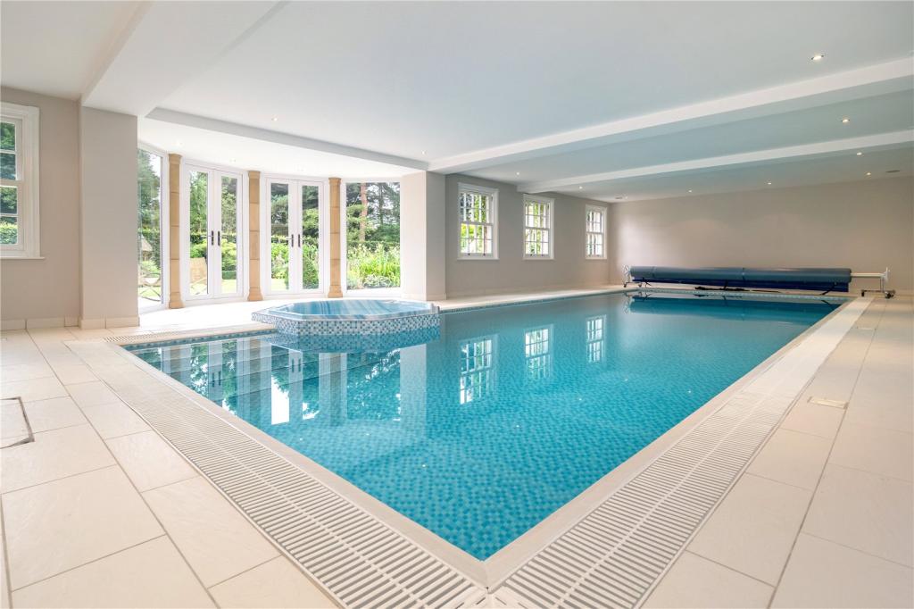 6 bedroom detached house for sale in Castle Hill, Prestbury, Cheshire, SK10